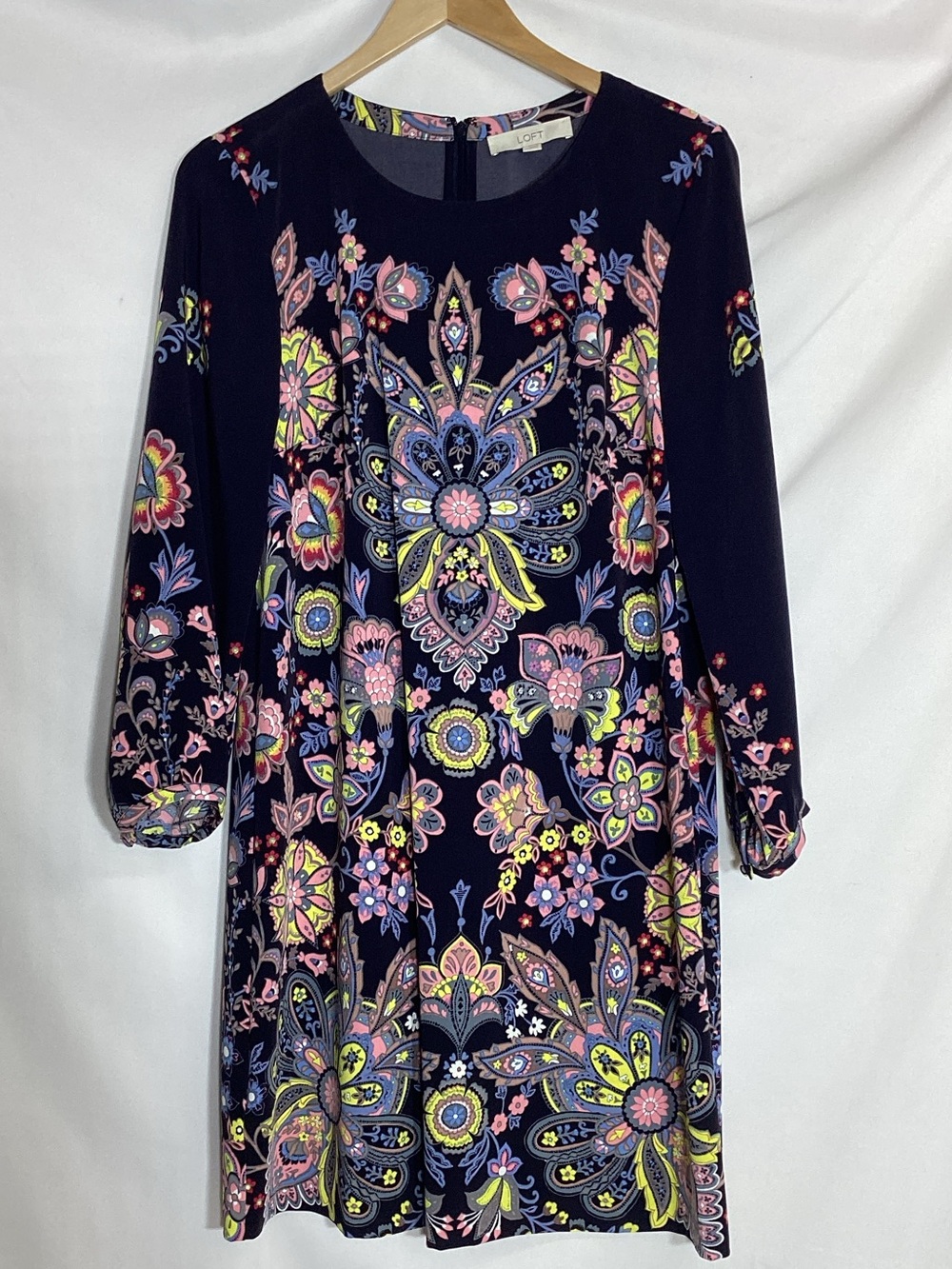 ANN TAYLOR LOFT Black Multi Color Print Shift Dress Size Medium